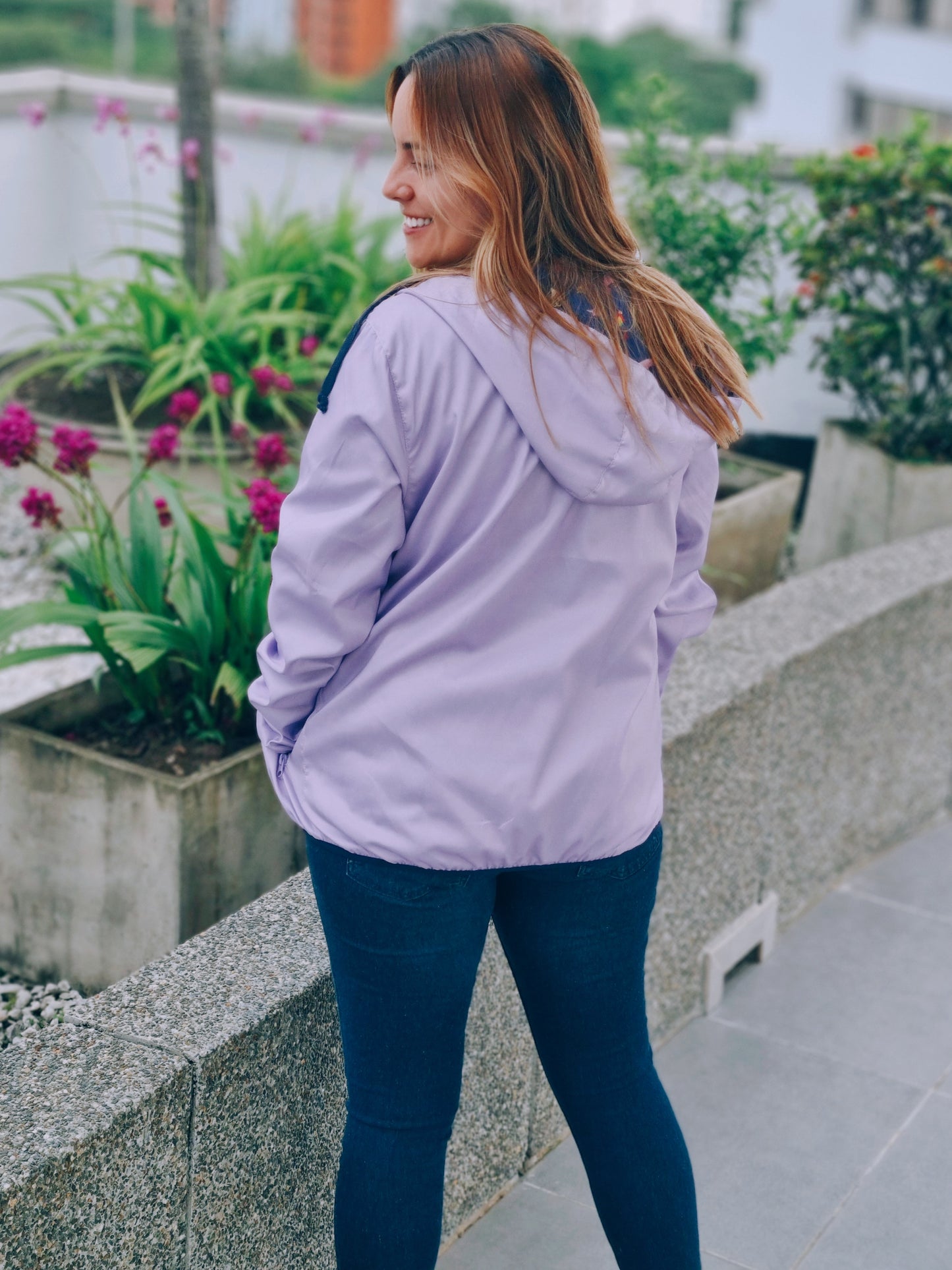 Chaqueta rompevientos unisex WWF Colombia - morada